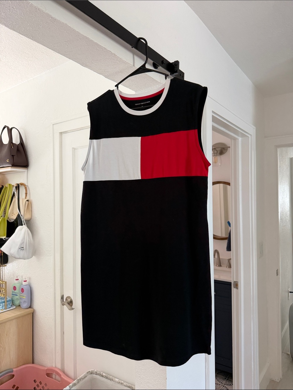 Tommy Hilfiger Black Sleeveless Colorblock Shift Dress with Red & White Panels